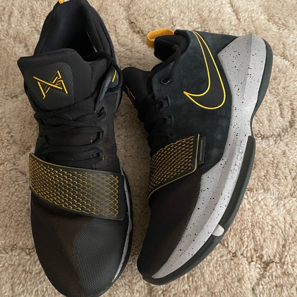 Nike Other - PG 1, Yellow and Black